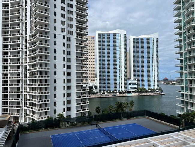 Building Photo - 801 Brickell Key Blvd Unit 1012