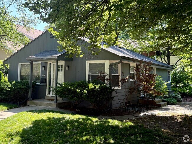 Building Photo - 5663 N Consaul Pl Rental