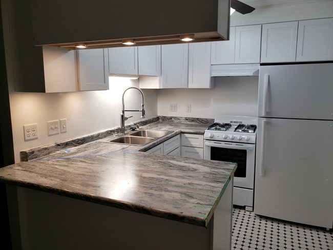 Brand new kitchen - with eat at bar, design - 6452 Washington Ave Unit 6452