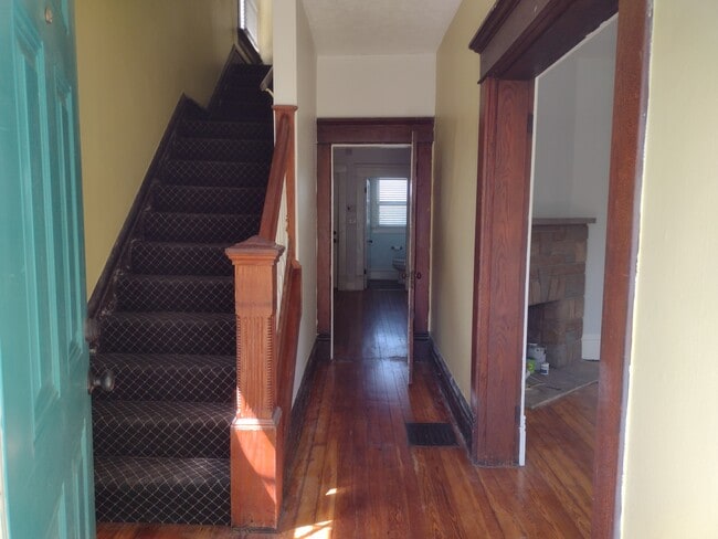 Photo - 1361 Hamlet St