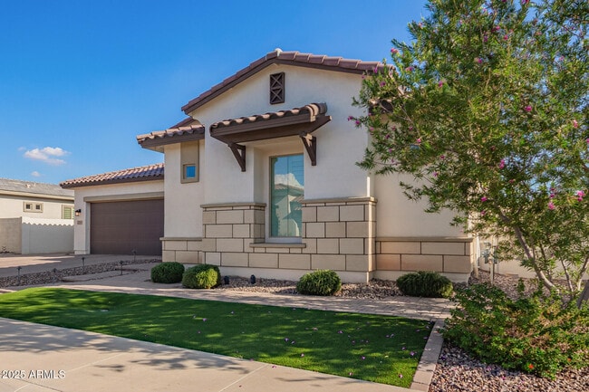 Photo - 2065 E Gemini Pl