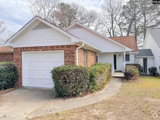 Building Photo - 1926 Pine Lake Dr Rental