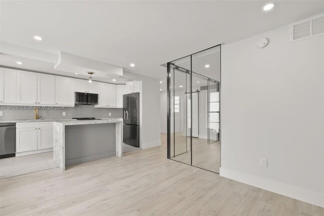 Photo - 1340 Lincoln Rd Unit # 603