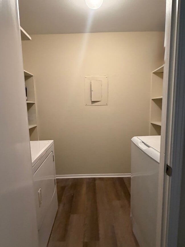 Photo - 7724 Bles Ave Unidad Apt. C