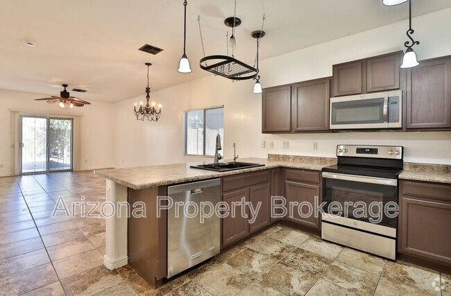 Building Photo - 15944 N Cristine Ln Rental