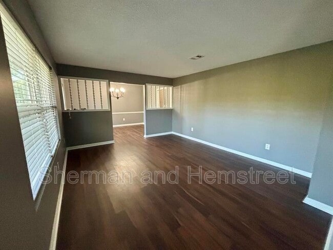 Photo - 2714 Fair Oak Ct