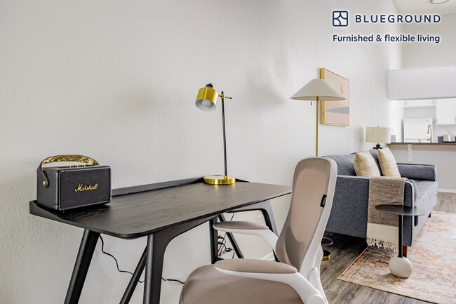 Photo - 641 Gayley Ave Unidad FL2-ID1331