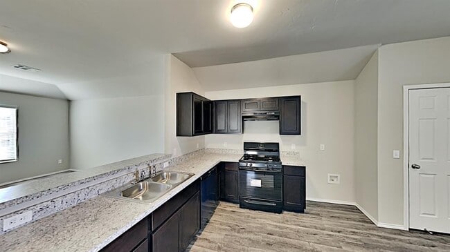 Photo - 10505 NW 19th St