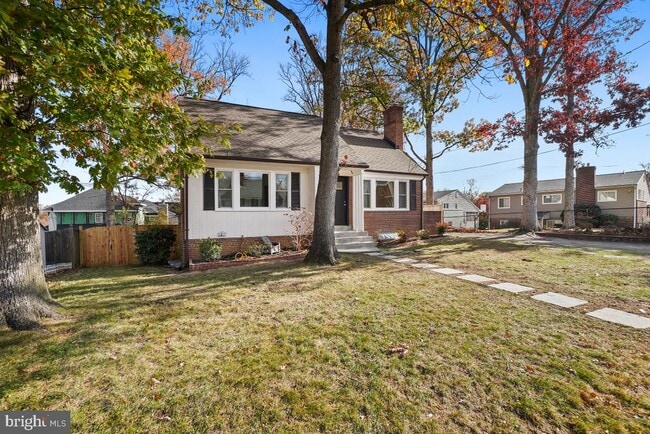 Building Photo - 2809 Pierpont St