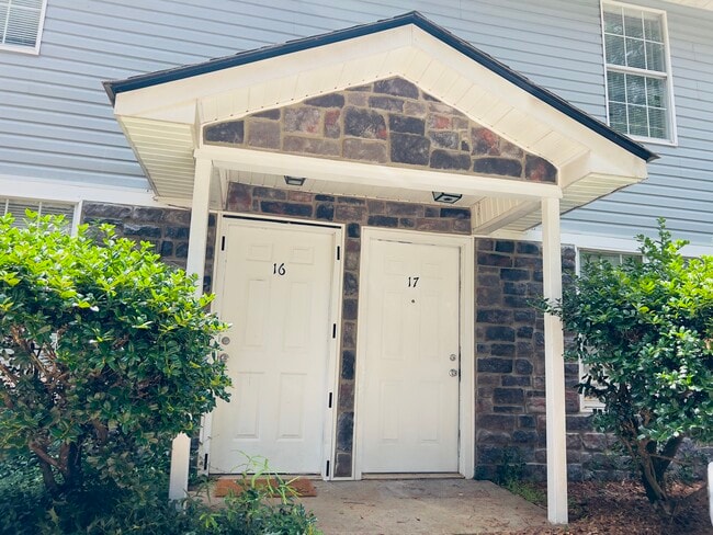 Photo - 449 Evans St Townhome