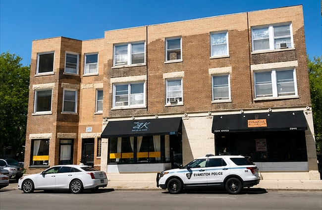 Photo - 1936 Maple Ave