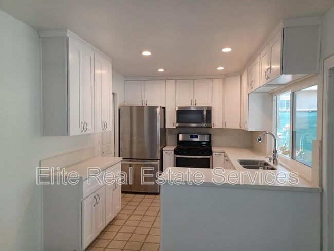 Photo - 887 Hawaii Ave