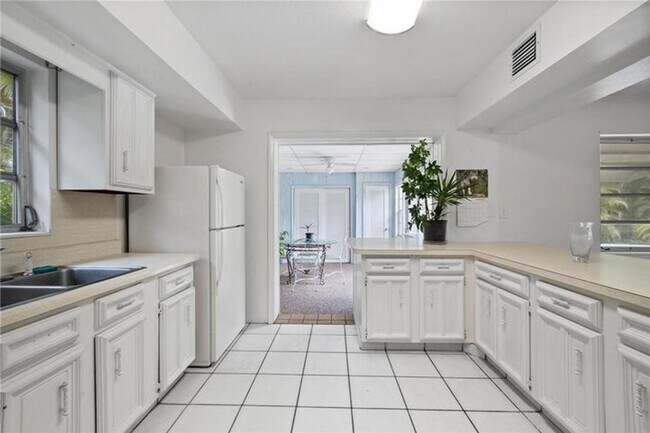 Photo - 4430 NE 16th Terrace