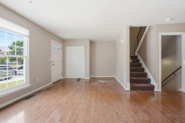 Photo - 6403 Atwood St