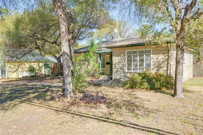 Photo - 1604 E 32nd St