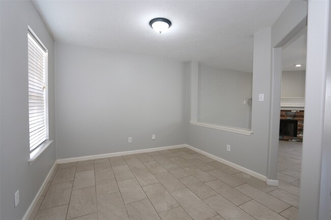Photo - 13518 Sherman Oaks Dr