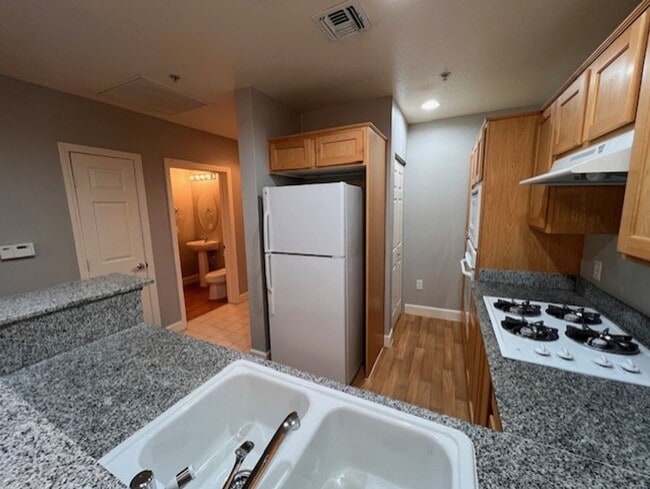 Photo - Stunning 1-Bedroom, 1-Bathroom Condo in Guard Gated Park Avenue's Luxury Midrise, Conveniently Lo...