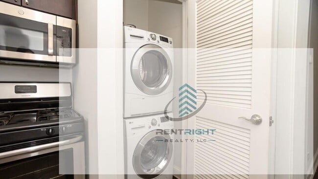 Photo - 3251 N Damen Ave Unit 2N