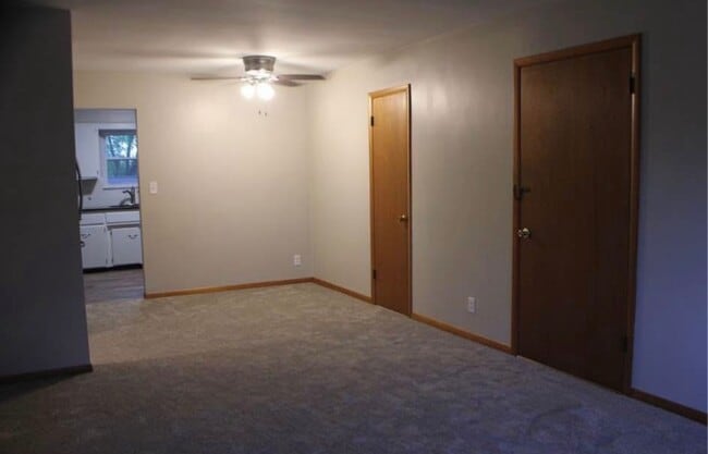 Photo - 3927 Kent Rd