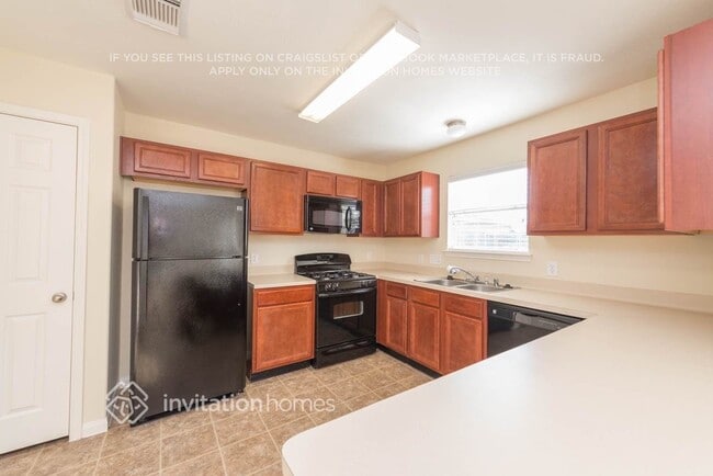 Photo - 6333 Mountain Pines Ln