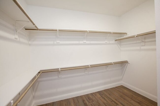 Photo - 8586 Church St