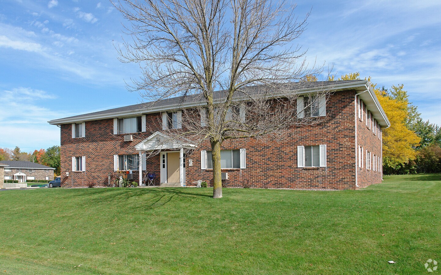 Photo - 4320-4325 Kennedy Dr Apartments