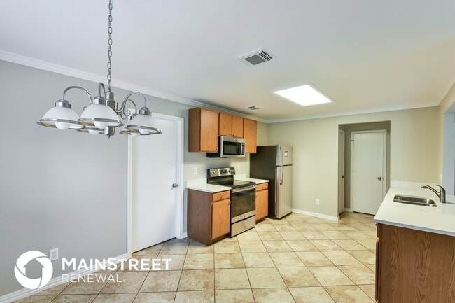 Photo - 10207 Rainbow Creek