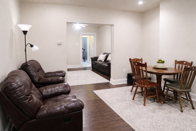 Photo - 1515-1517 Summit Street Unit 1515