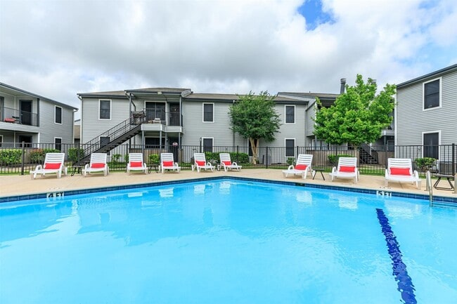 Building Photo - 420 Garland Dr Unit 1103 Rental