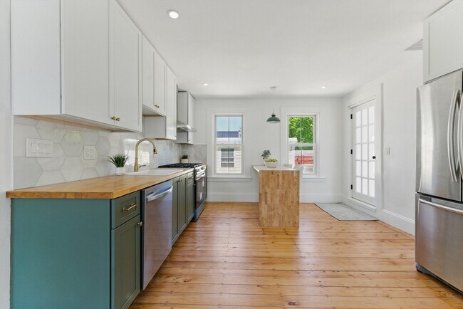 Photo - 80 Shirley St Unit 2