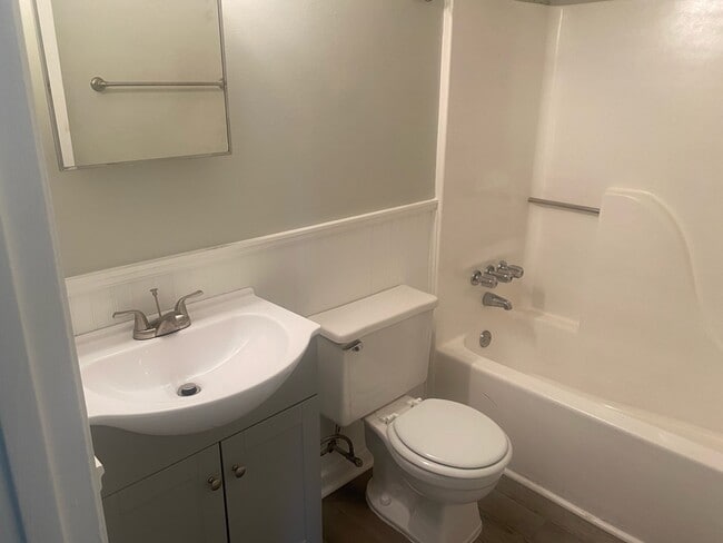 Hall Bath - 6325 MacBeth Ct