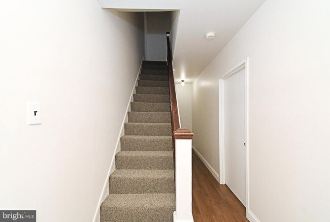 Photo - 1554 N Lawrence St