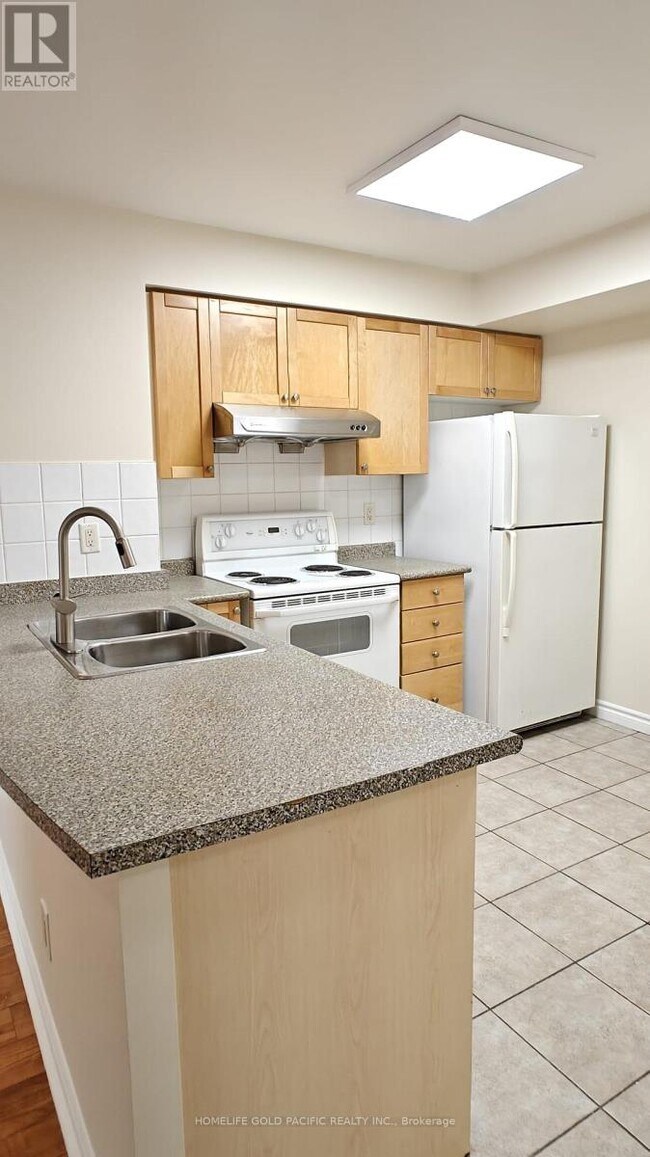 Photo - 25 Kingsbridge Garden Cir Unit 2122