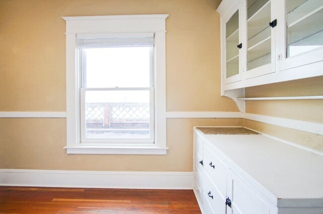 Photo - Beautiful and Spacious Studio in Fantastic Location Ready Mid-May! Unit 02