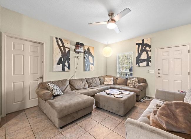 Photo - 1118 Linden St