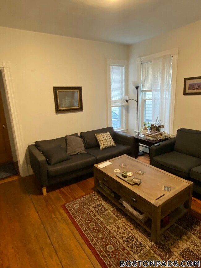 Photo - 339 Beacon St Unidad 1