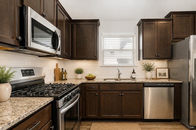 Photo - 716 Bluebird Way