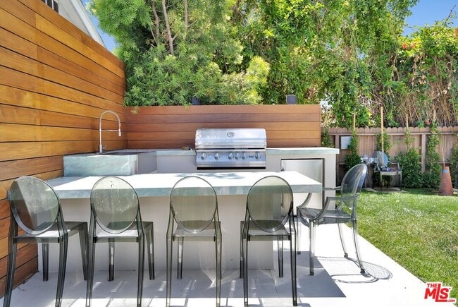 Photo - 1368 Beckwith Ave