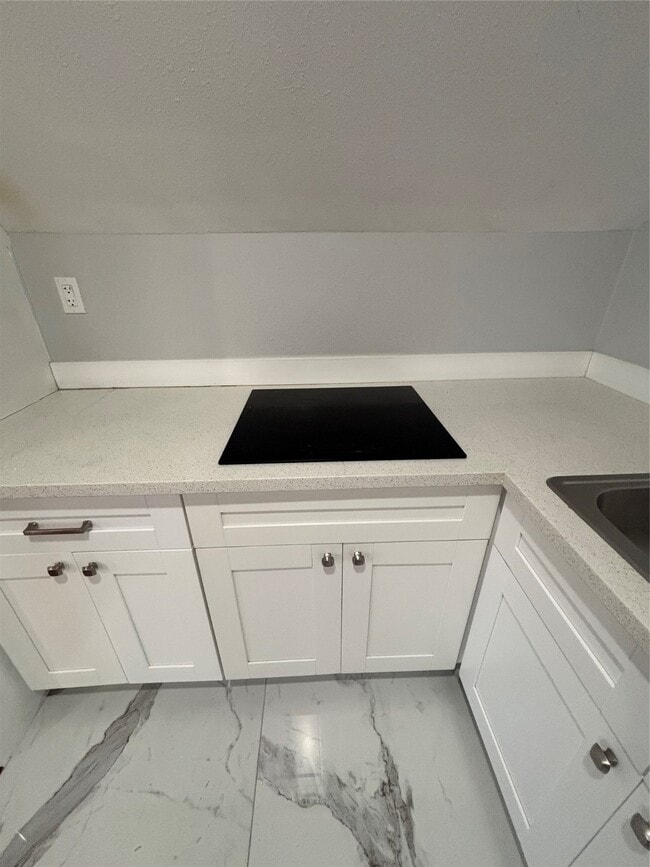 Photo - 2 Bayvilla Dr