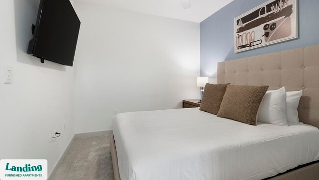 Photo - 1148 N Main St Unidad 233