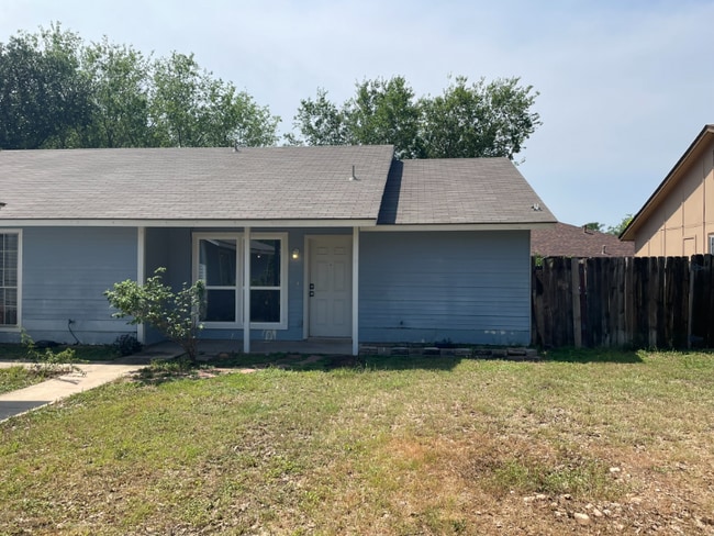 Photo - 8826 Meadow Trace St Apartment