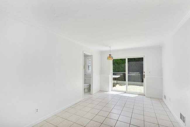 Photo - 516 Knickerbocker Rd