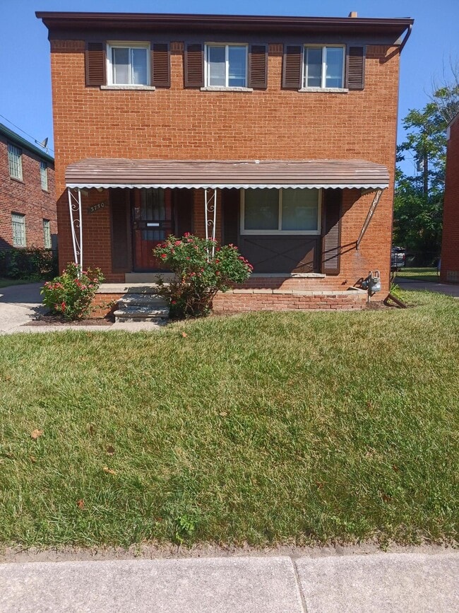 3750 Buena Vista St