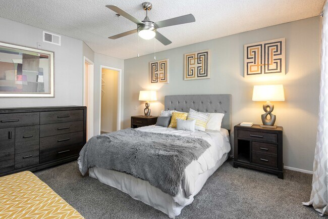 Boulevard at 4201 Apartments