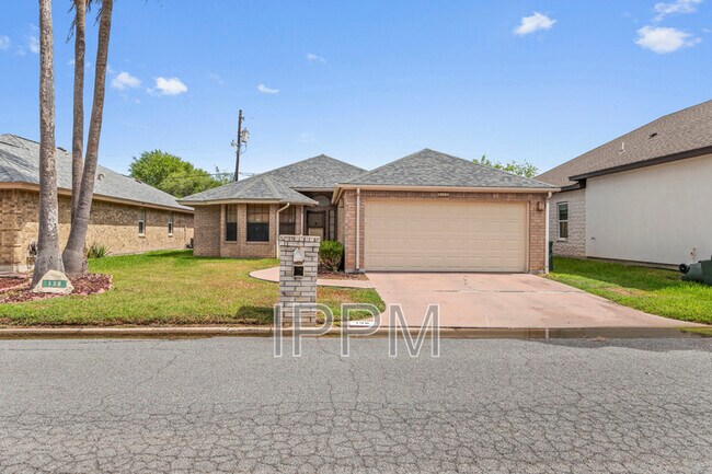 Photo - 138 Willow Cir
