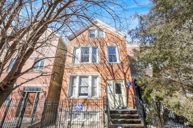 Photo - 2222 W Belden Ave Apartment Unit 3