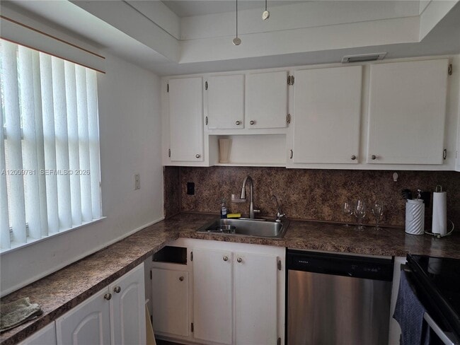 Building Photo - 232 Saxony Dr Unit 232