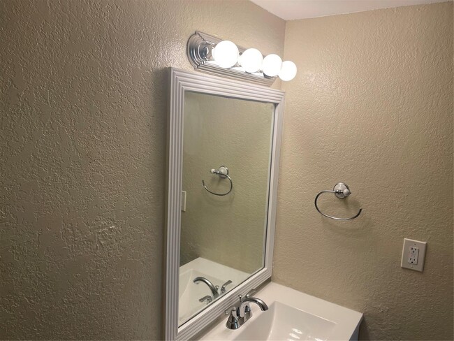 Photo - 4255 N University Dr Unit 214