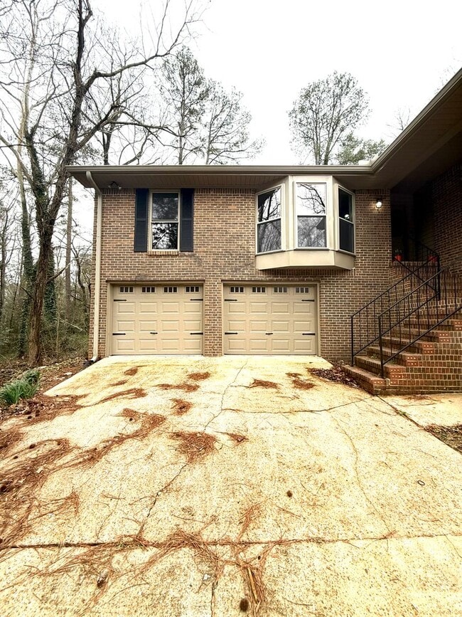 Photo - ** 4 Bed 3 Bath located in Prattville ** Call 334-366-9198 to schedule a self-tour