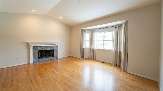 Photo - Expansive Valley Views & Private Living in Castro Valley - 4BD/3BA Exec Home
